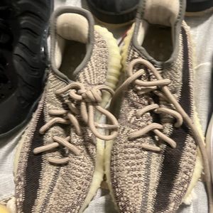 USED YEEZY BOOST 350 V2 “Zyon"